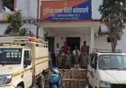 Illegal Liquor Dantewada: अवैध शराब पर पुलिस की बड़ी कार्रवाई, 35 पेटी शराब व वाहन जब्त, आरोपी फरार